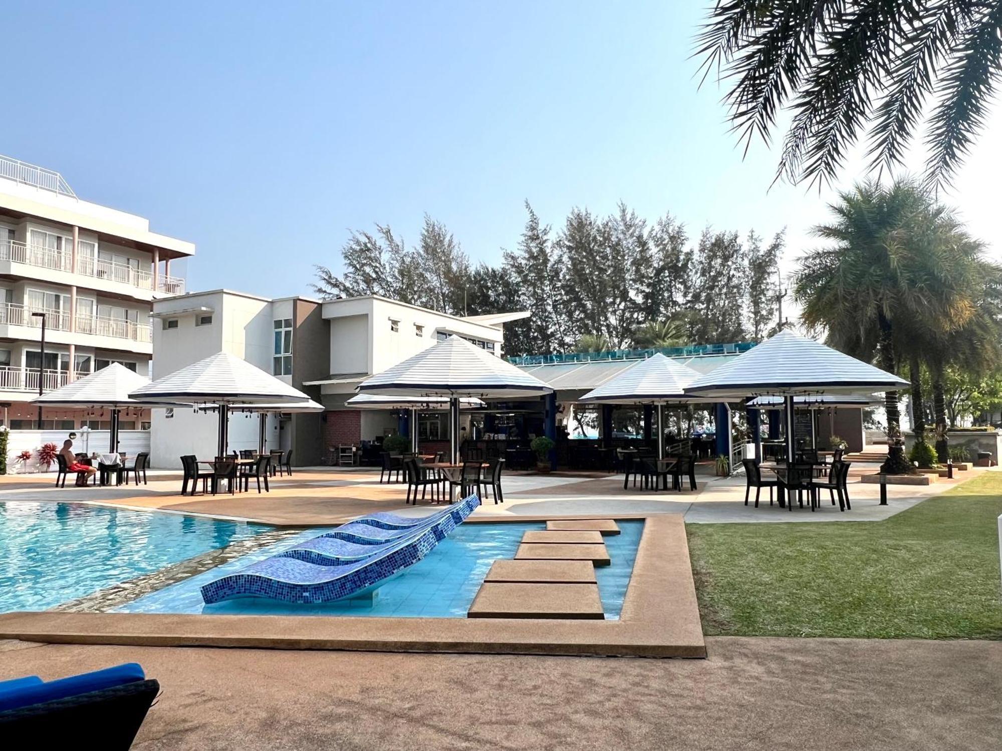 Grandblue Condominium 307 Pool-Seaview Maephim Rayong Mae Phim Extérieur photo